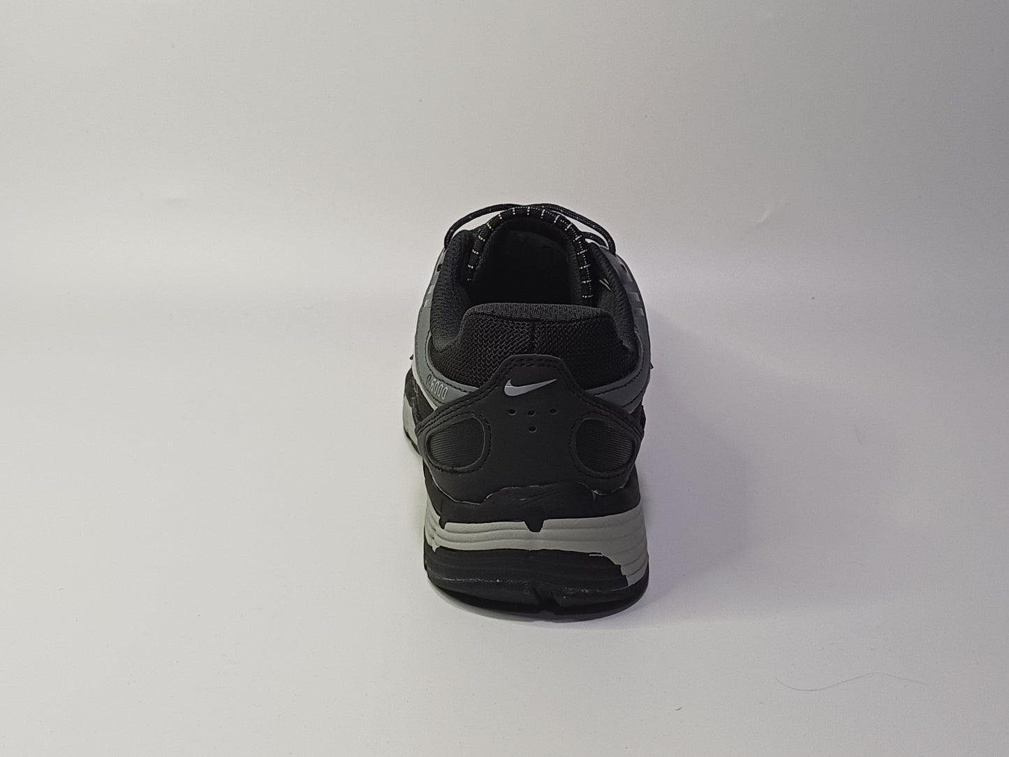 Nike P6mil Negro Gris