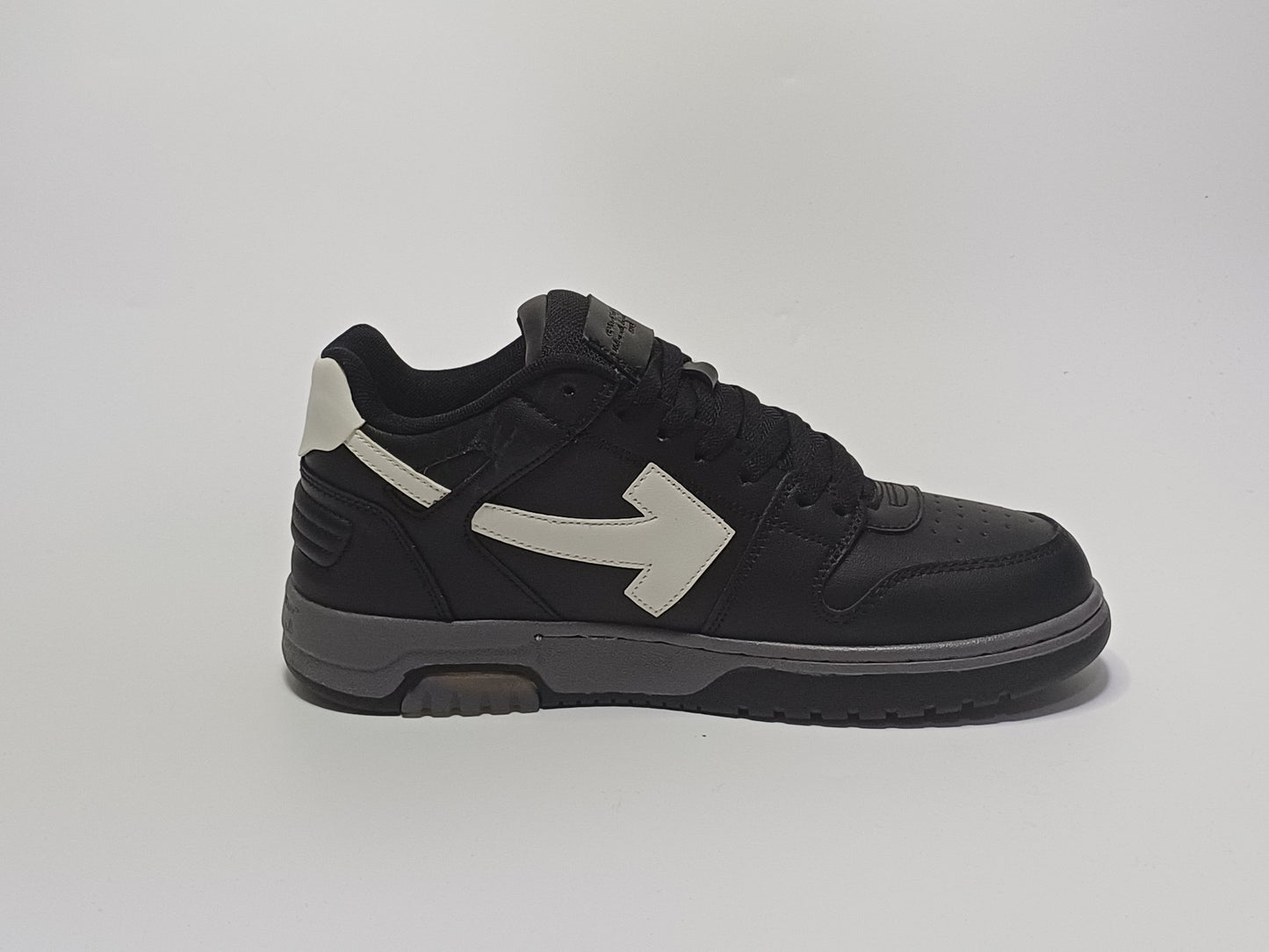 Off White Negro Blanco