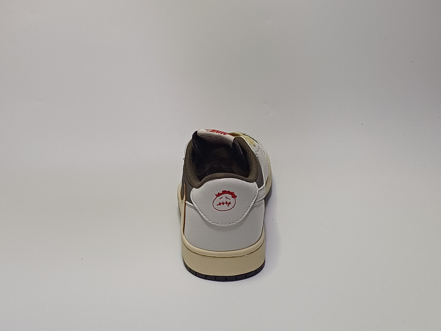 Jordan Retro 1 Zapatilla Traviz Blanca Beige