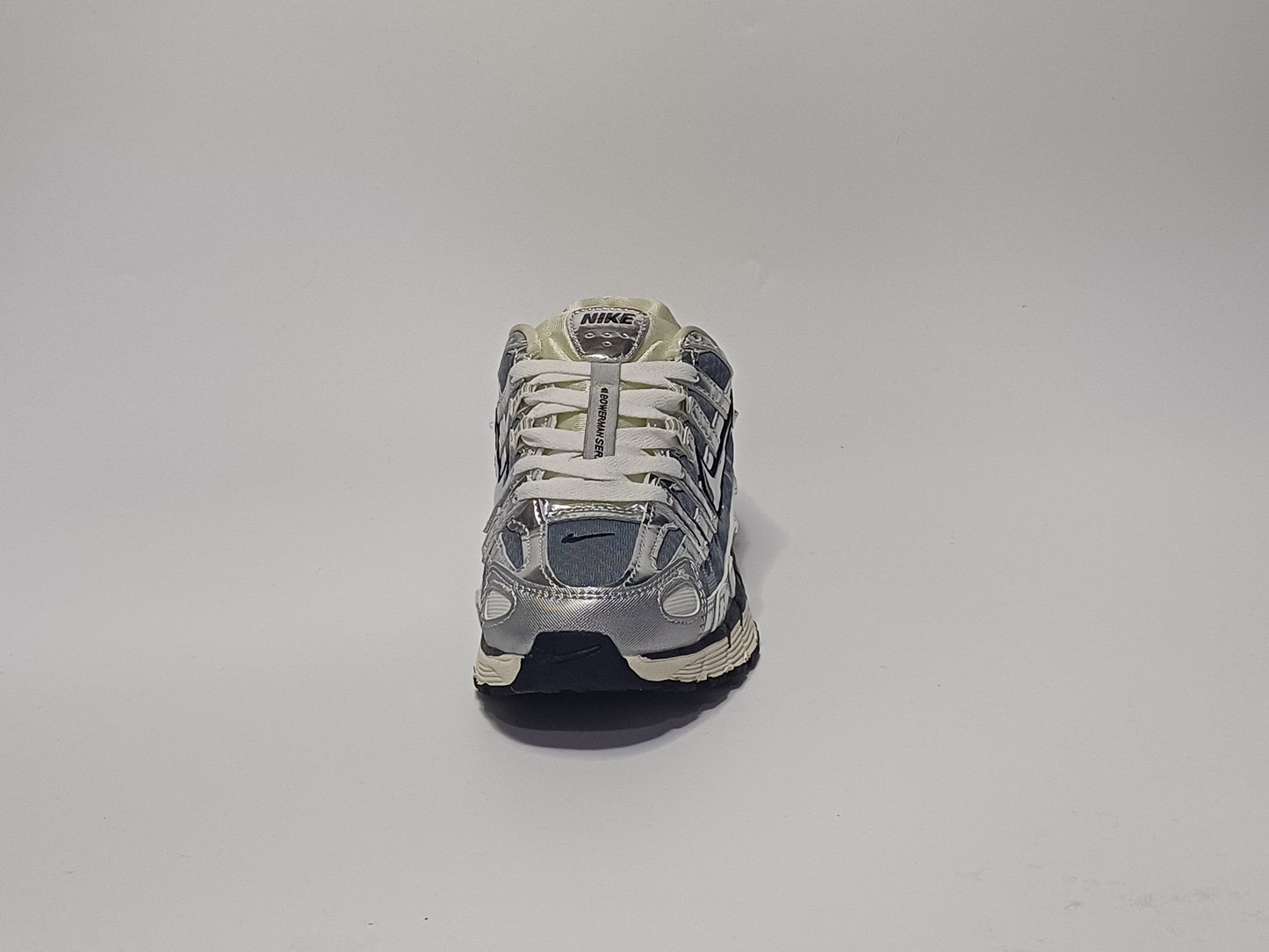 Nike P6000 Plateado