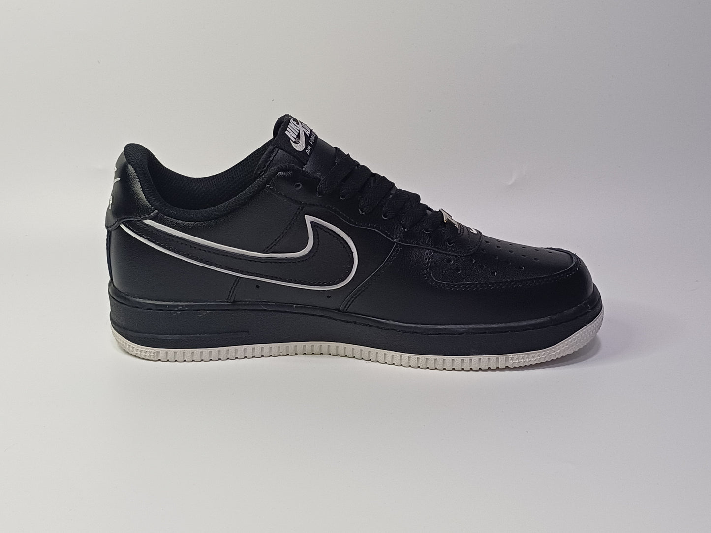 For One negro Borde Blanco