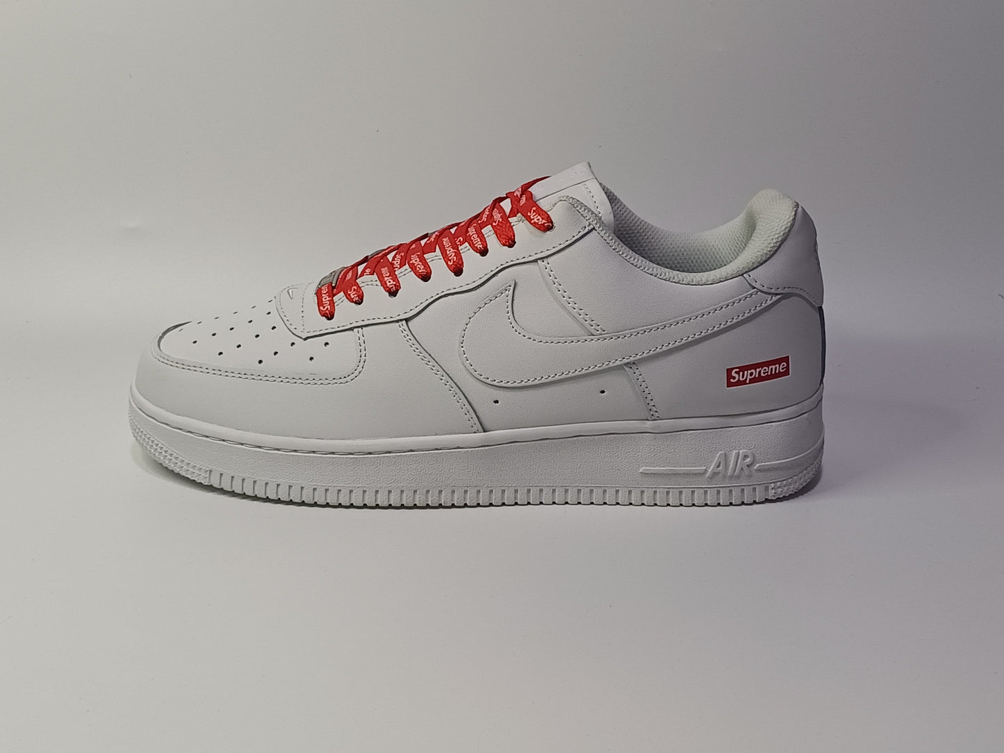 For One Supreme Blanco Rojo