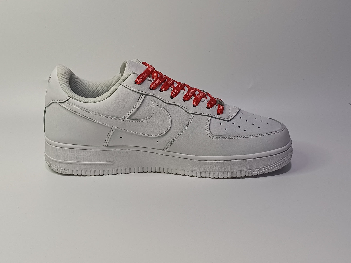 For One Supreme Blanco Rojo