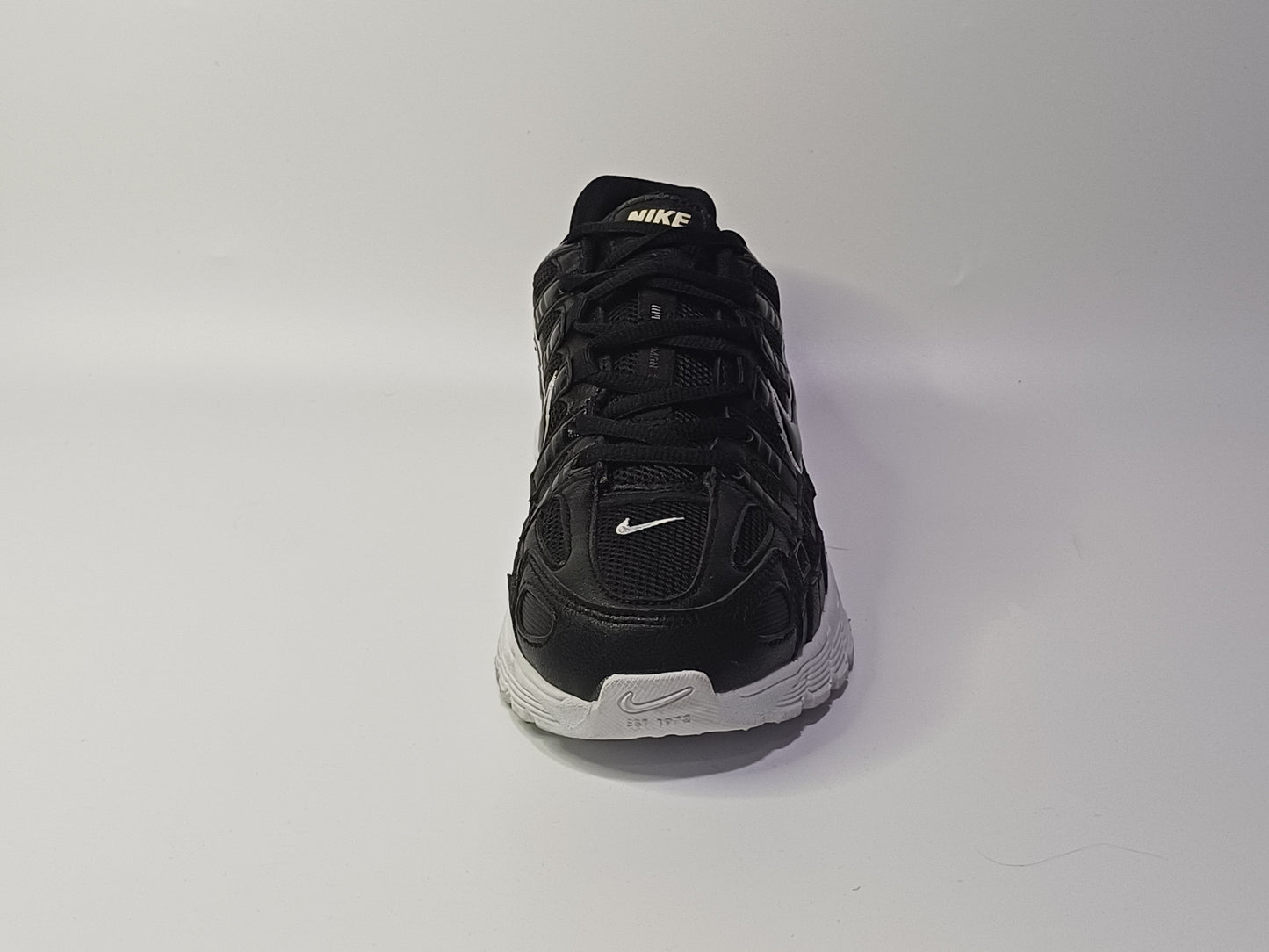 Nike P6mil Negro Suela Blanca