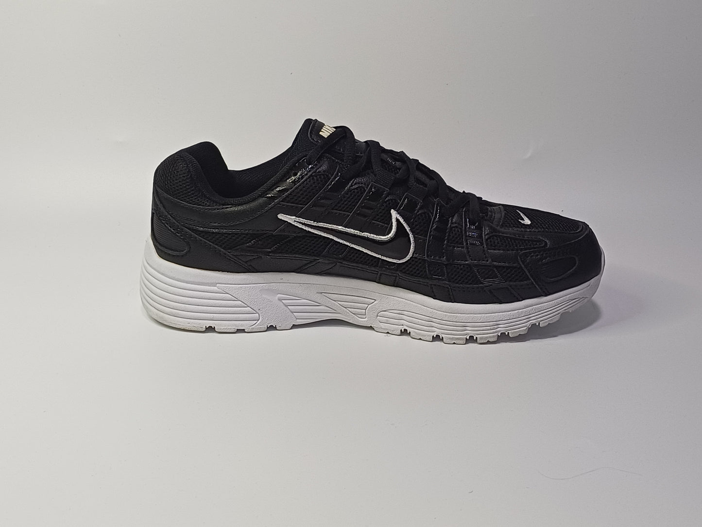 Nike P6mil Negro Suela Blanca