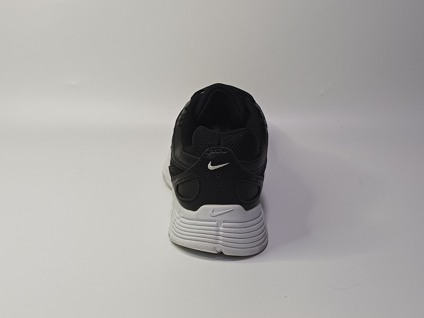 Nike P6mil Negro Suela Blanca