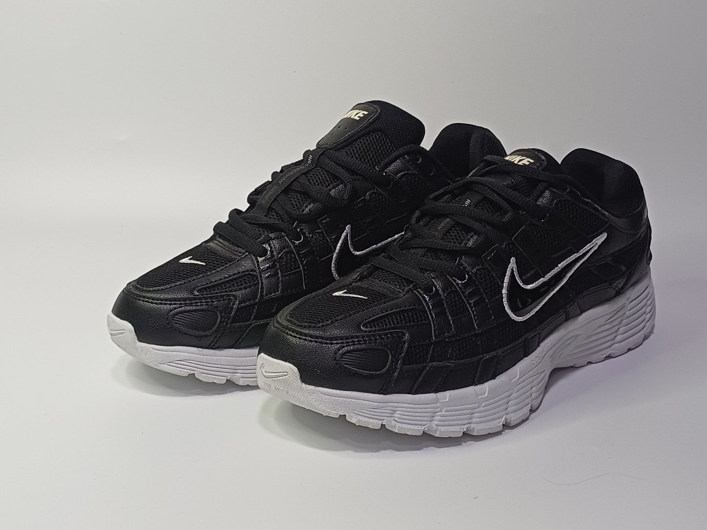 Nike P6mil Negro Suela Blanca