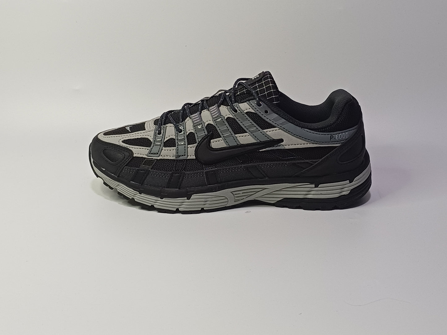 Nike P6mil Negro Gris