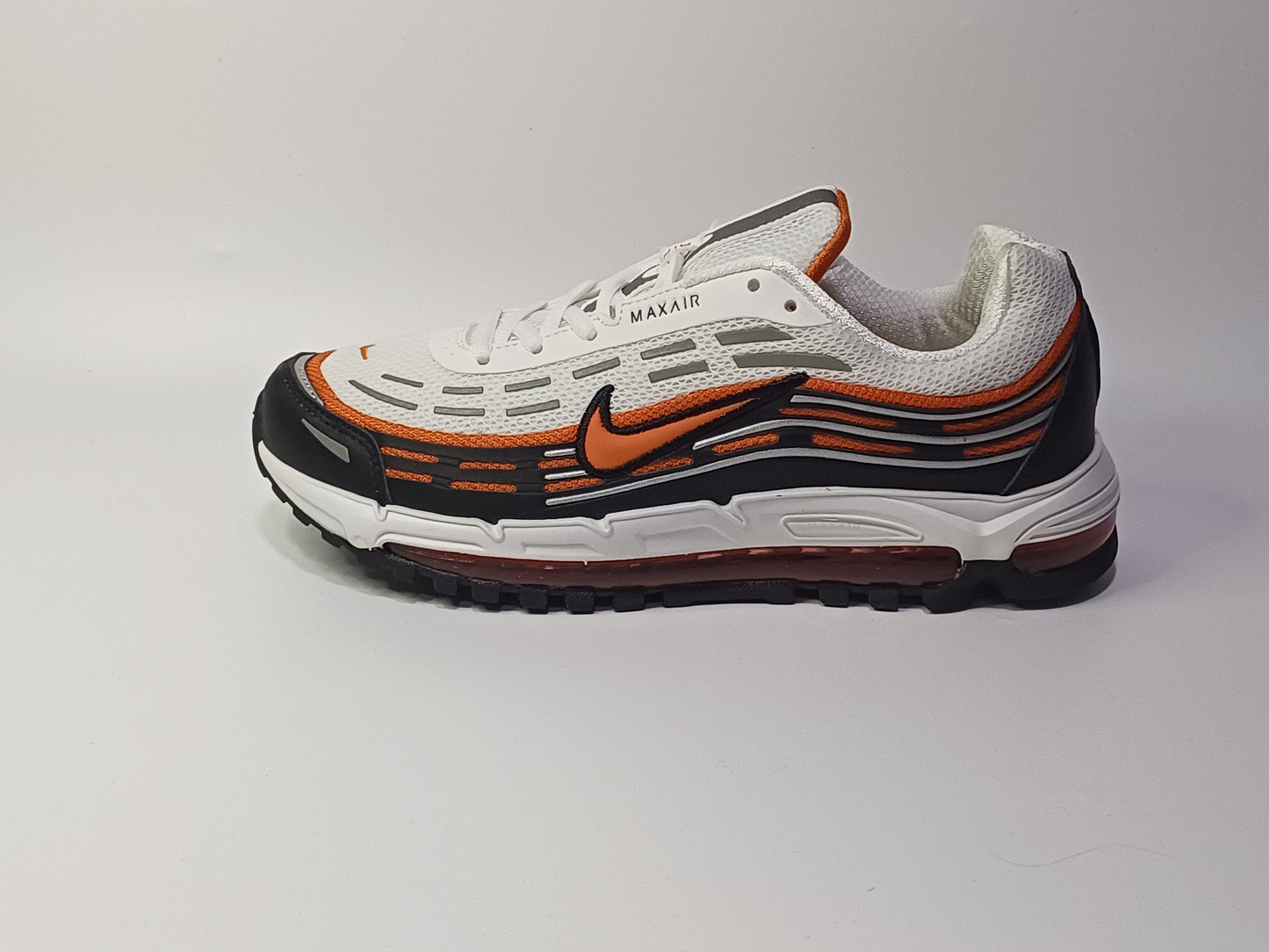 Nike TL Blanco Naranja