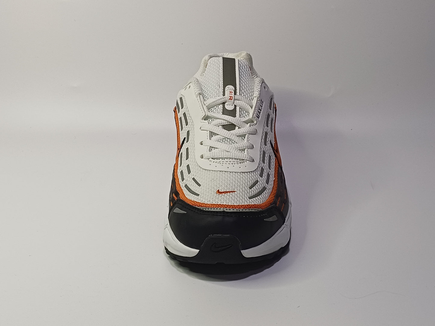 Nike TL Blanco Naranja