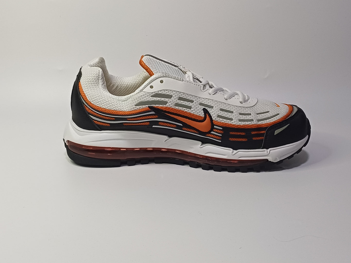 Nike TL Blanco Naranja