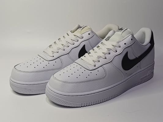 For One Blanco Chulo Negro