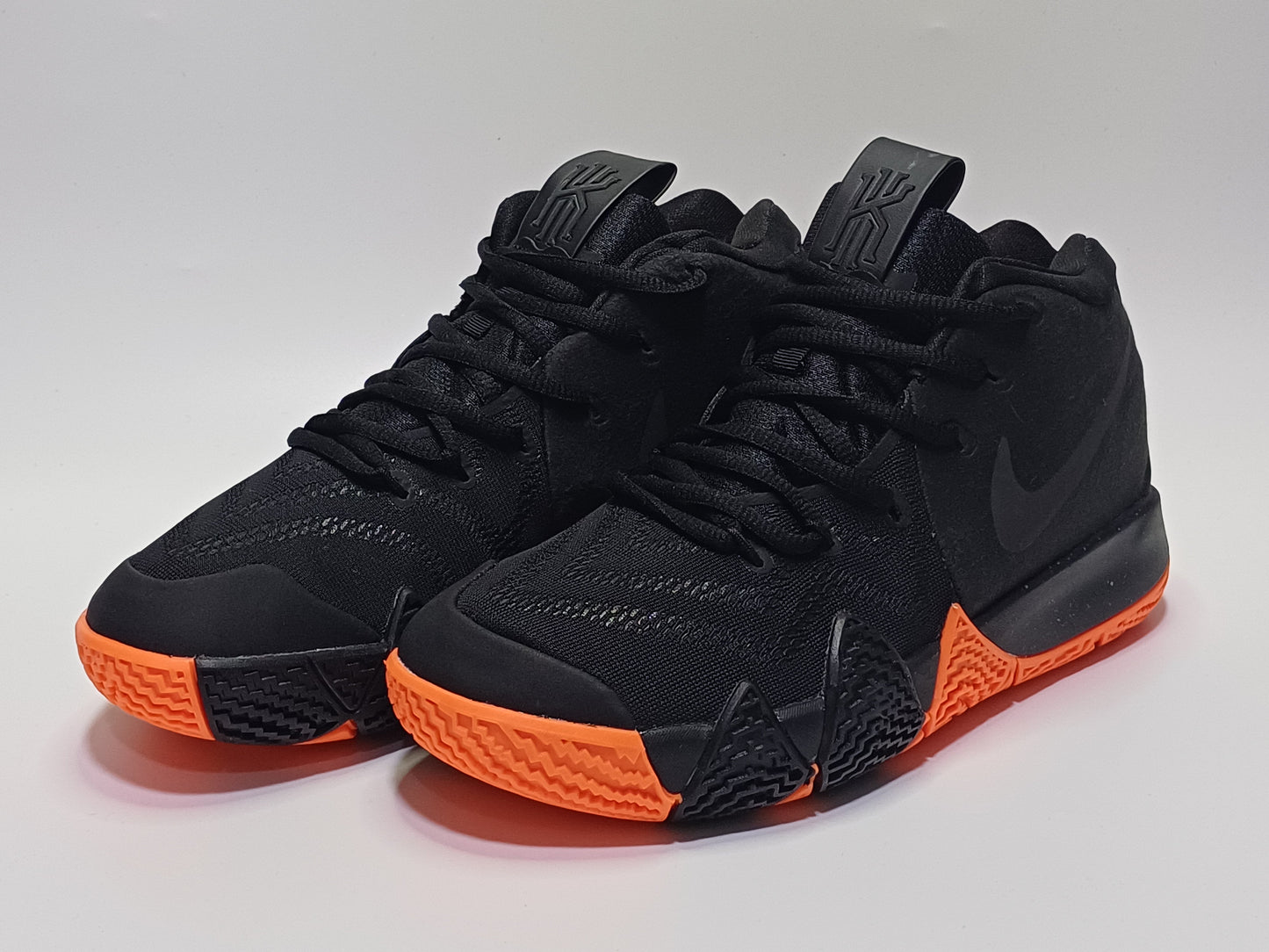 Nike Kyrie 6 Irving Negra Naranja