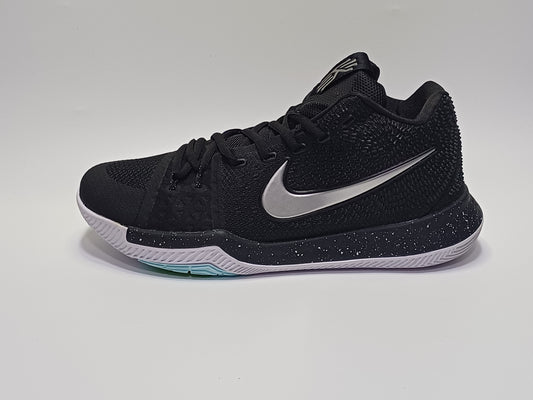 Nike Kyrie Irving 3 Negra Suela Blanca