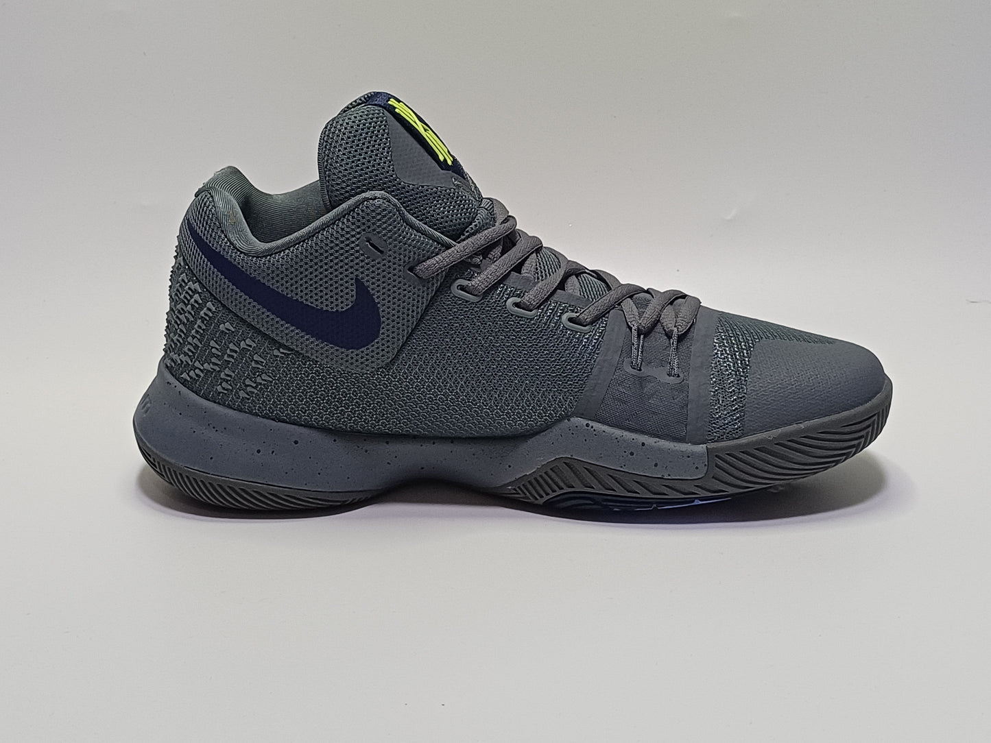 Nike Kyrie Irving 3 Gris Azul