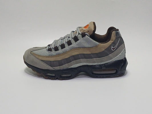 Nike 7 Camaras Gris Café