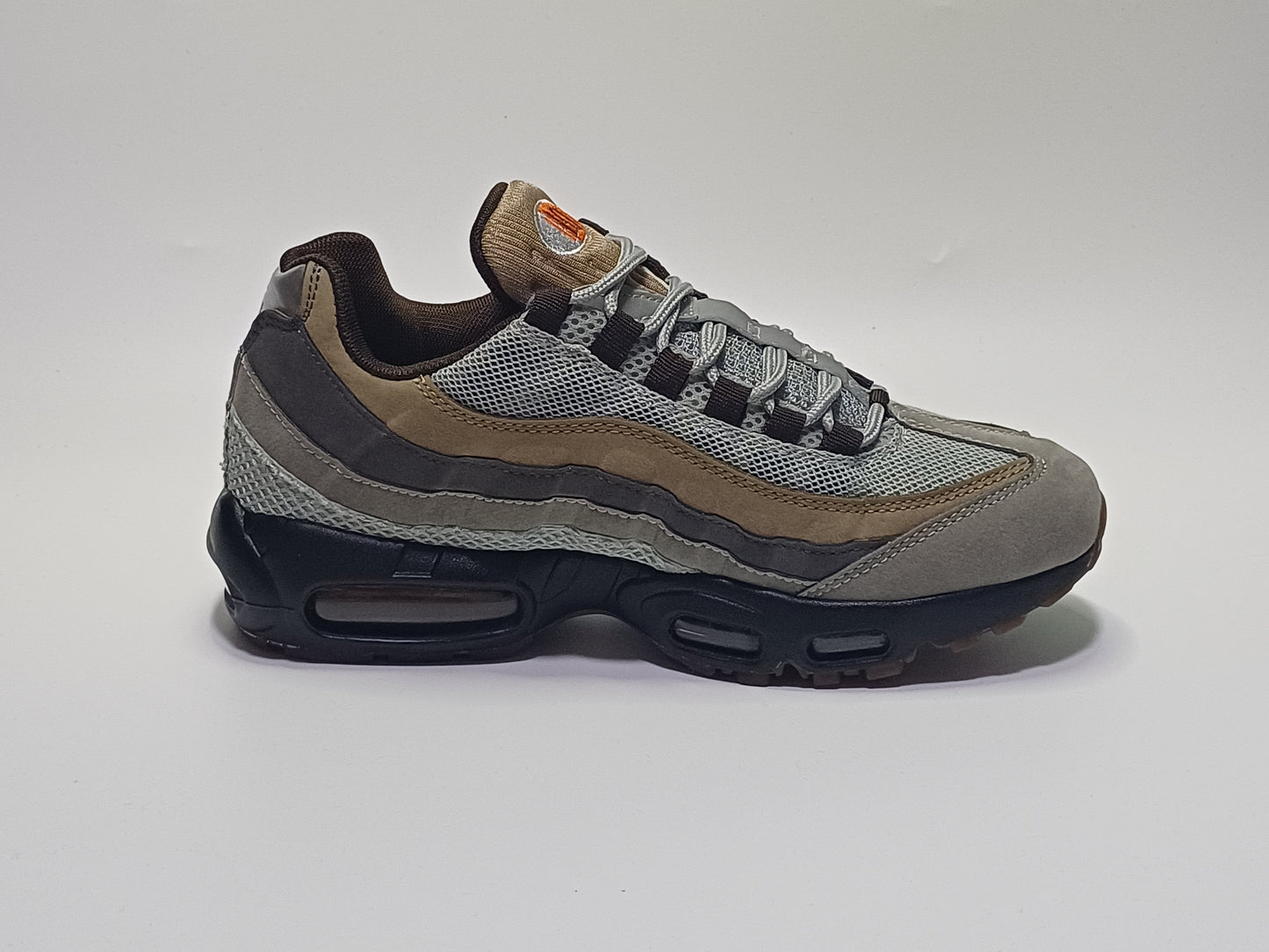 Nike 7 Camaras Gris Café