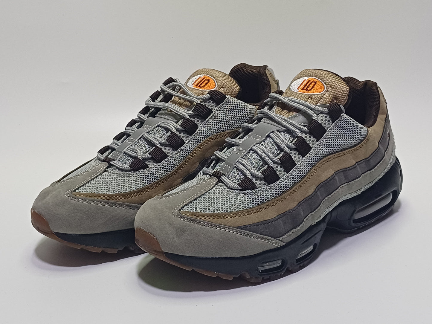 Nike 7 Camaras Gris Café