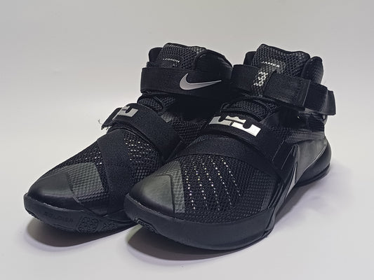 Lebrom Soldier Negro Plata