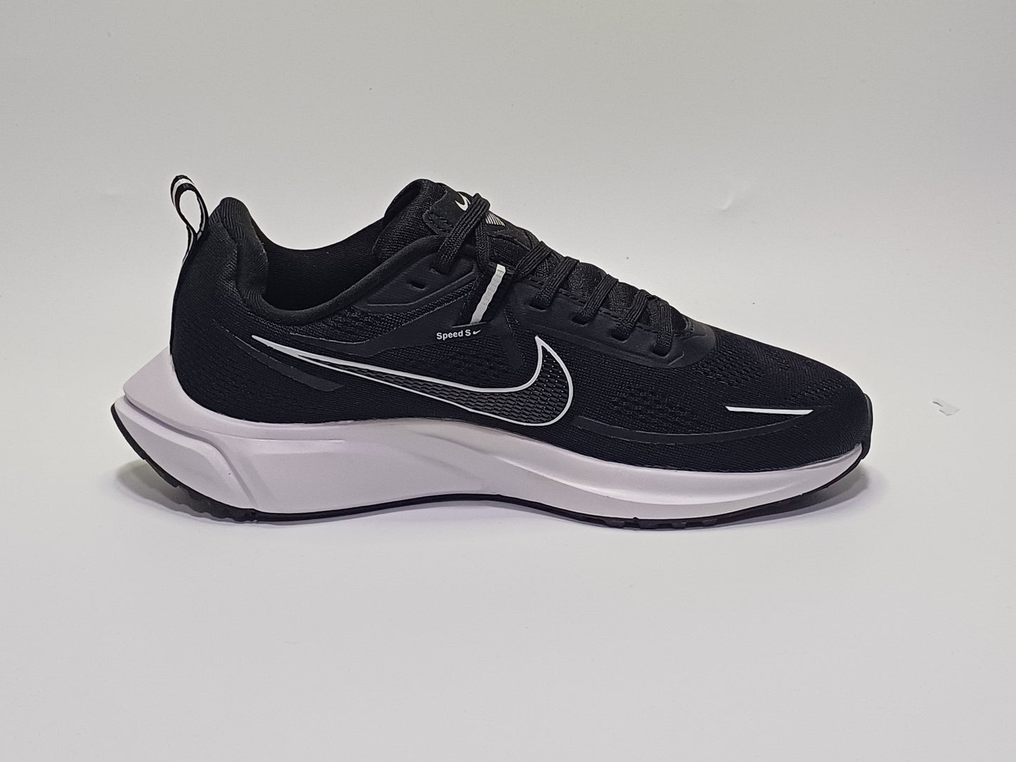 Nike Speed Negro Blanco