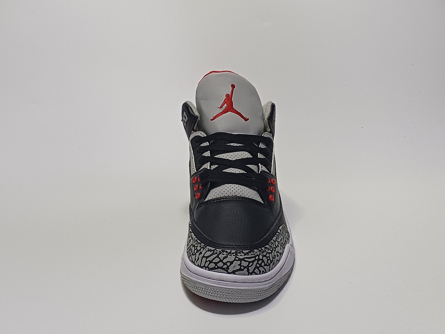 Jordan Retro 3 Negra Roja