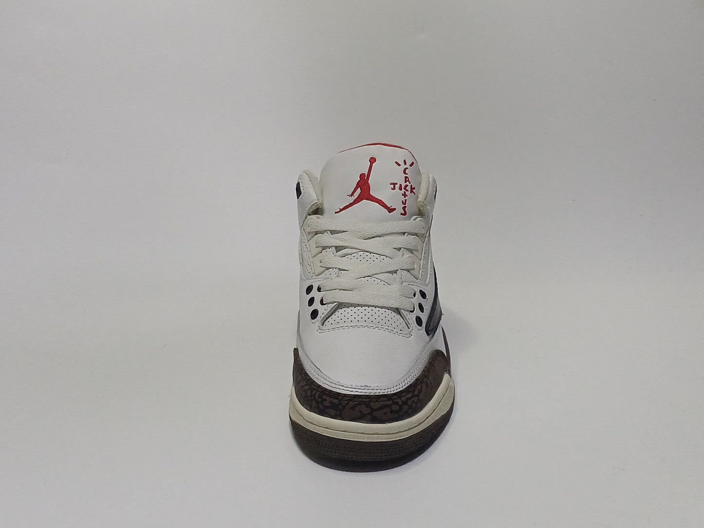 Jordan Retro 3 Blanca Café