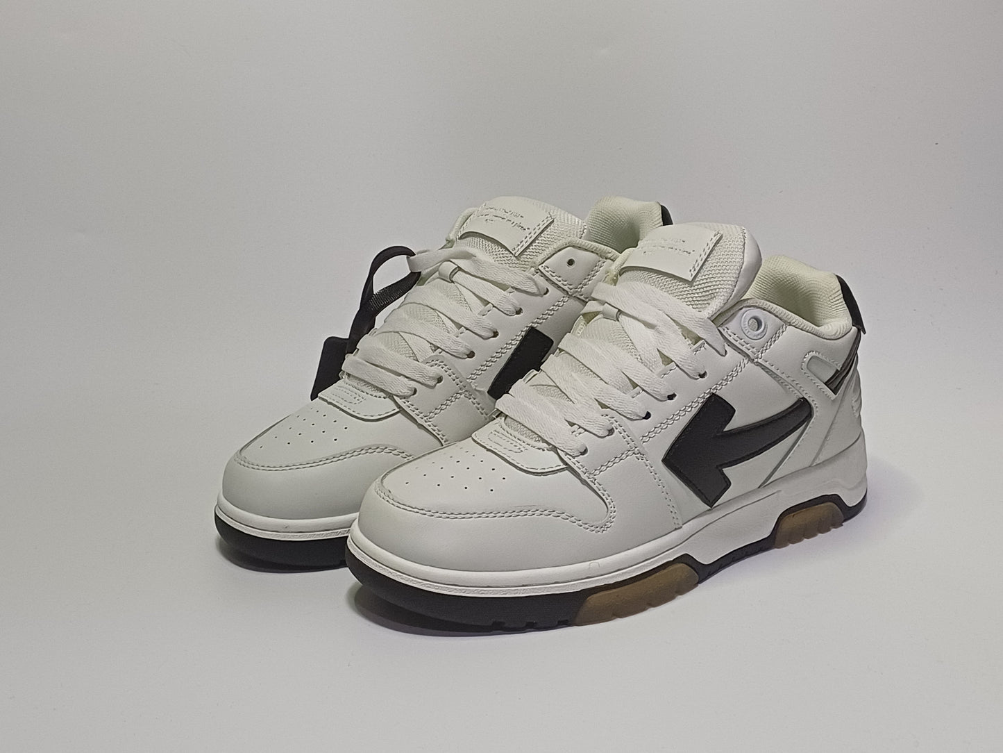 Off White Blanco Negro