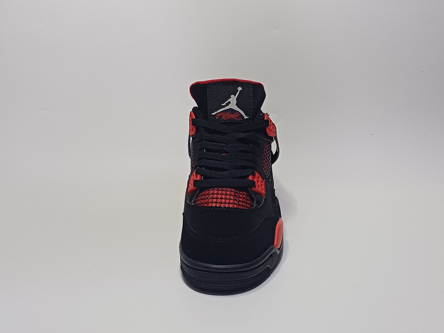 Jordan Retro 4 Negra Chapa Roja