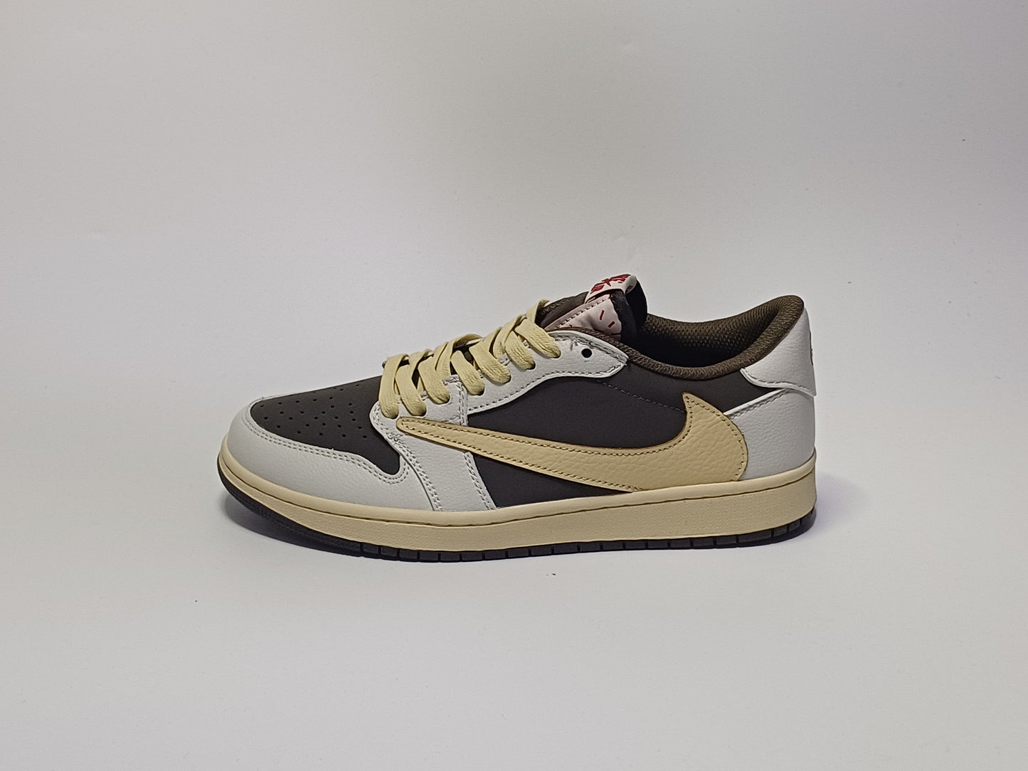 Jordan Retro 1 Zapatilla Traviz Blanca Beige