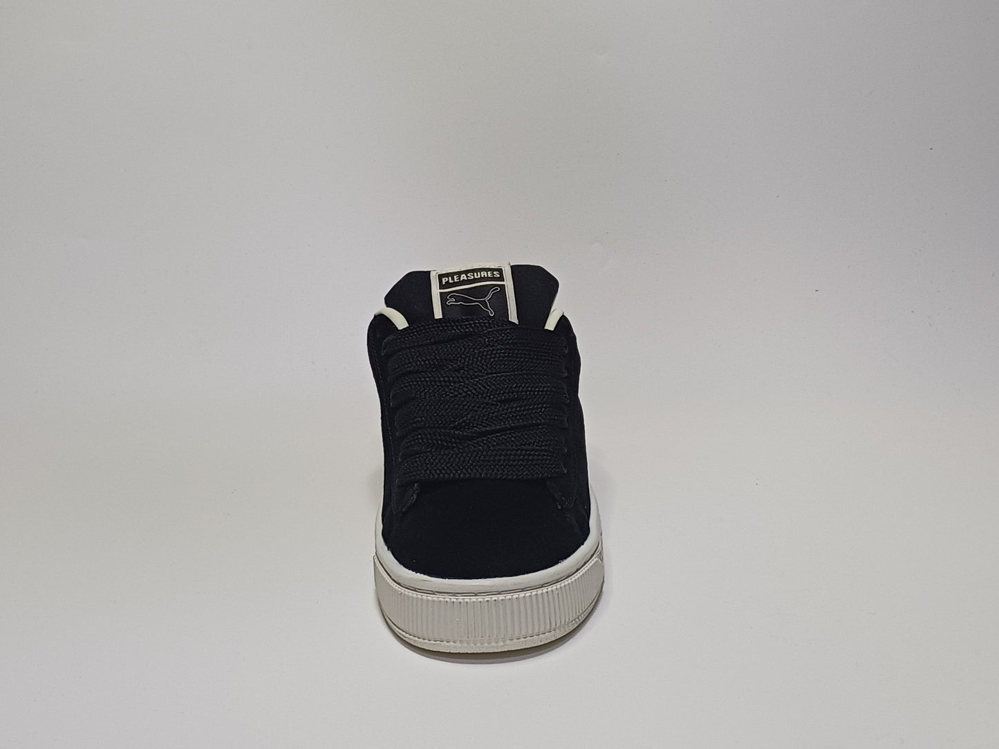 Puma Negro Suela Blanca