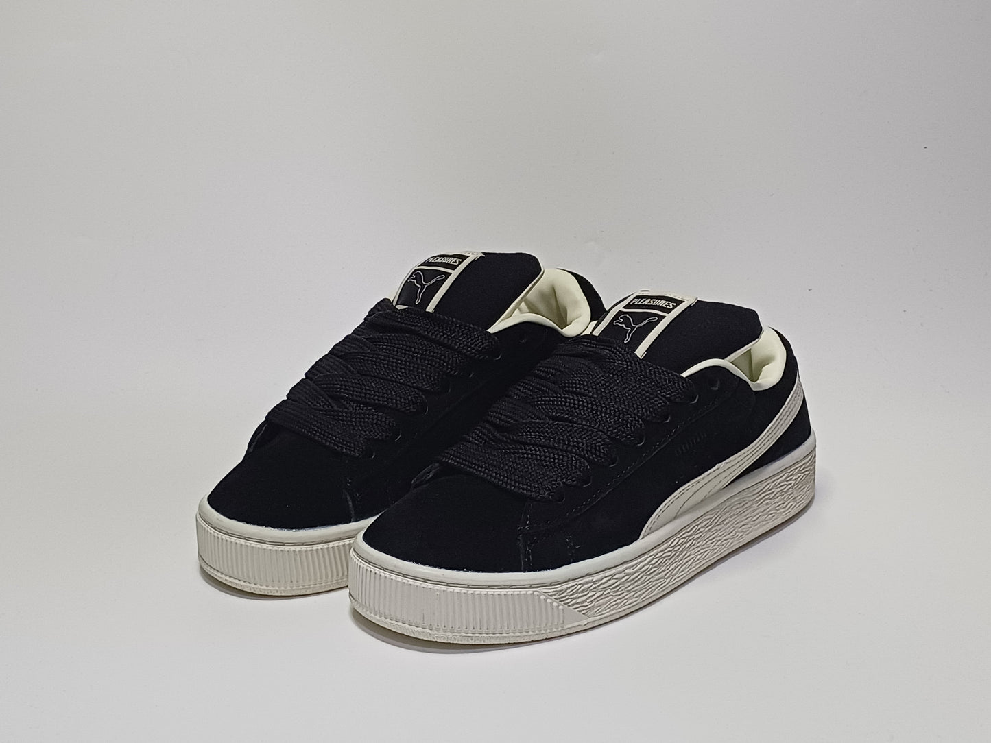 Puma Negro Suela Blanca