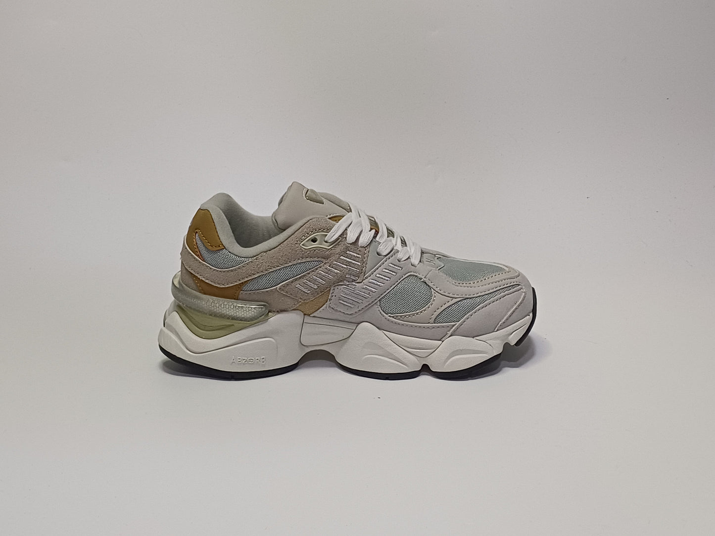 New Balance 9060 Beige Mostaza