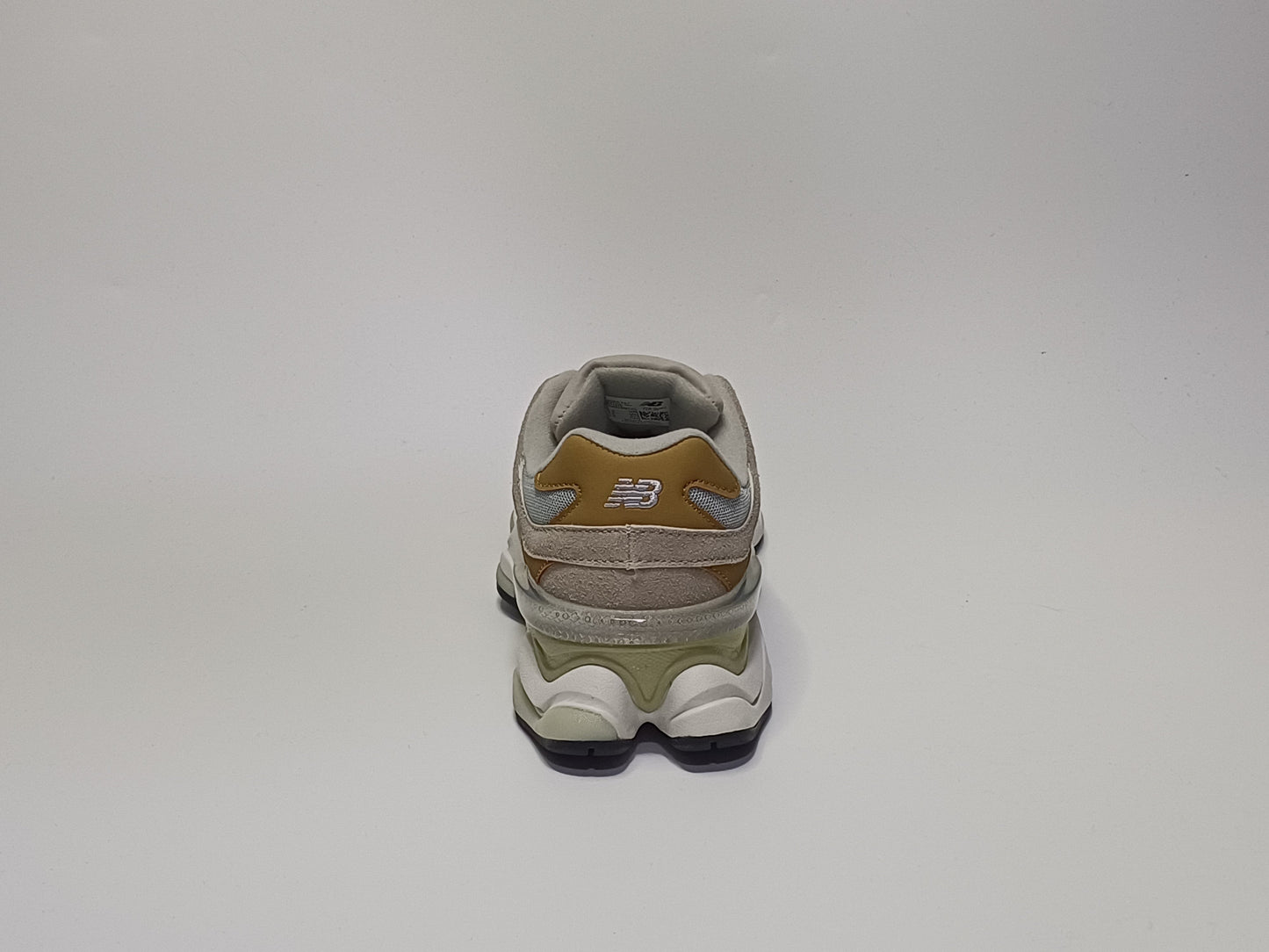 New Balance 9060 Beige Mostaza