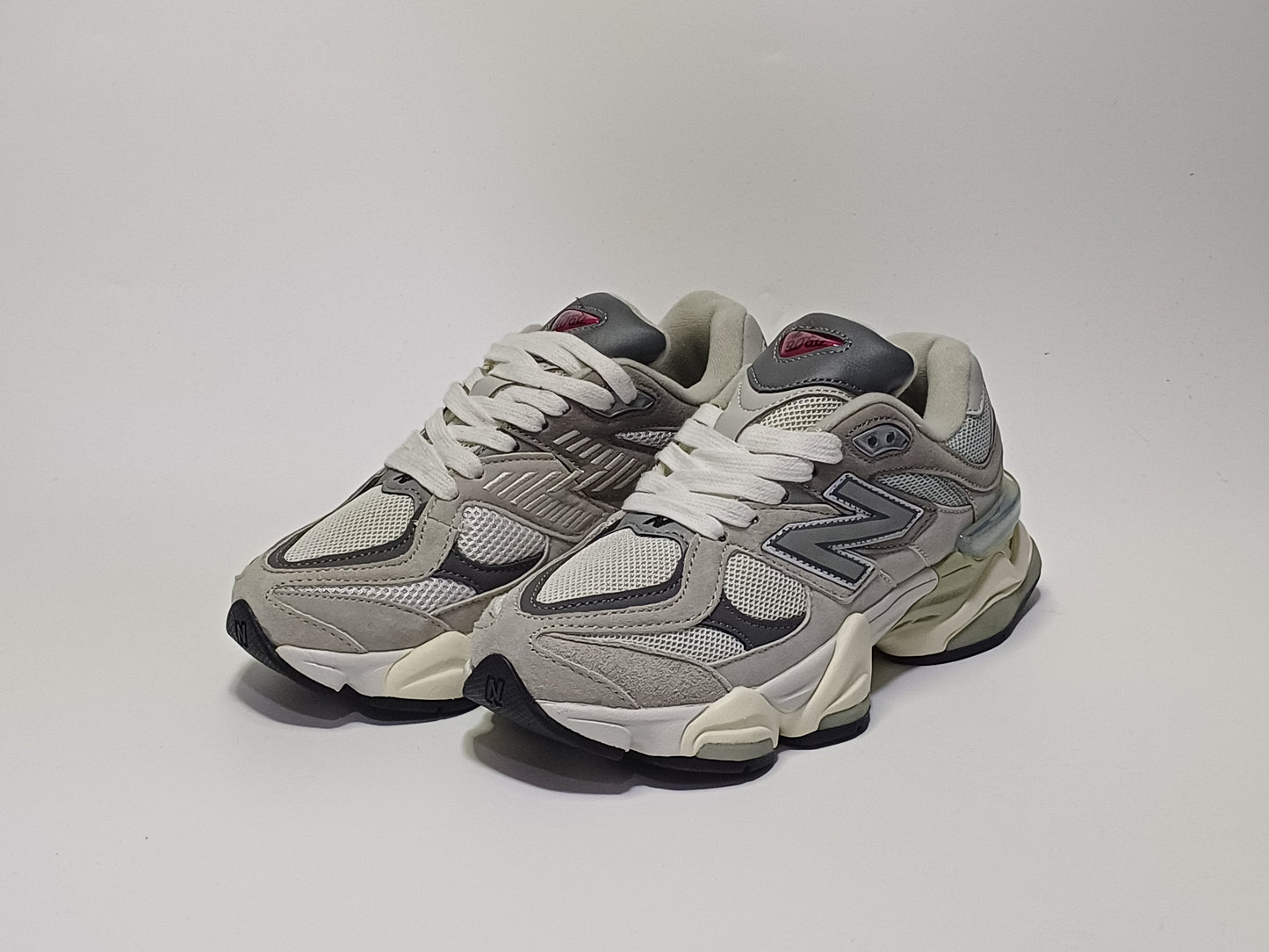 New Balance 9060 Gris Beige