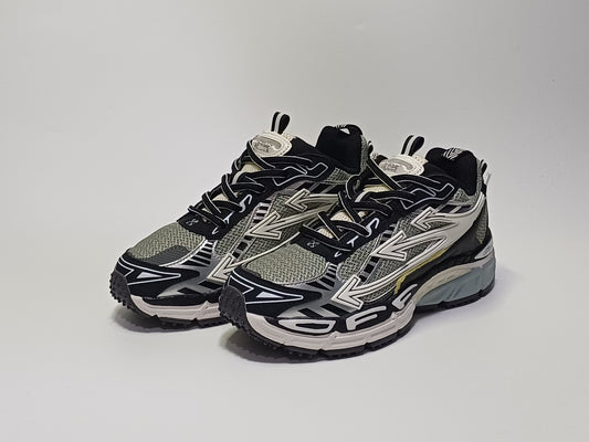 Off White Deportivo Negro Plata