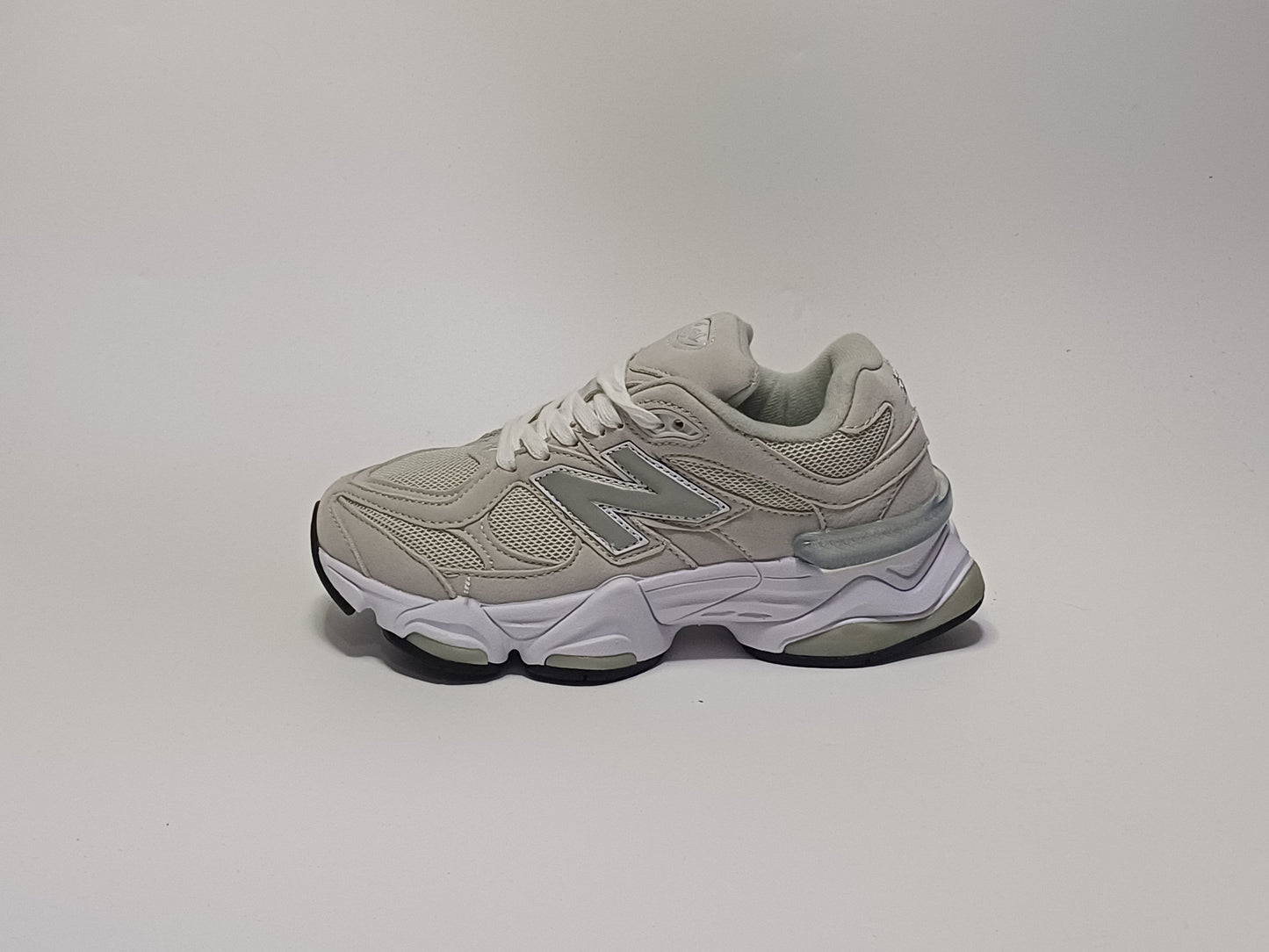 New Balance 9060  Beige Gris