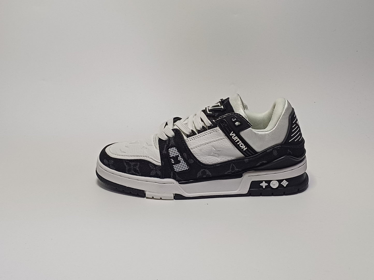 Louis Vuitton Tela Negro Blanco