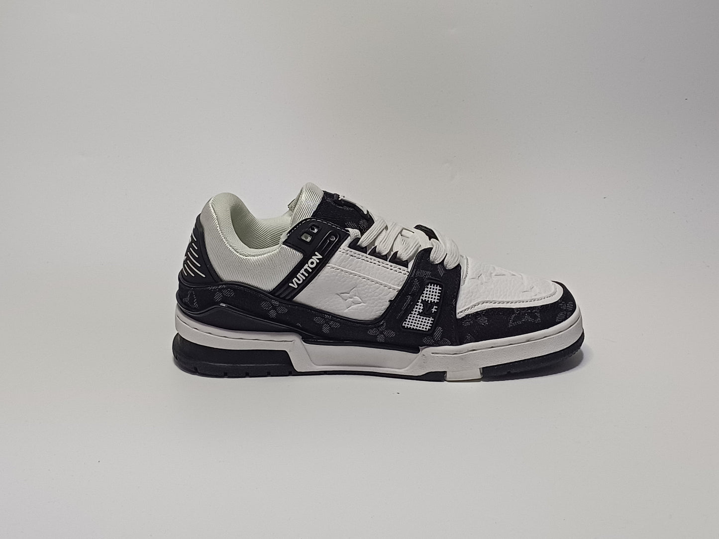 Louis Vuitton Tela Negro Blanco