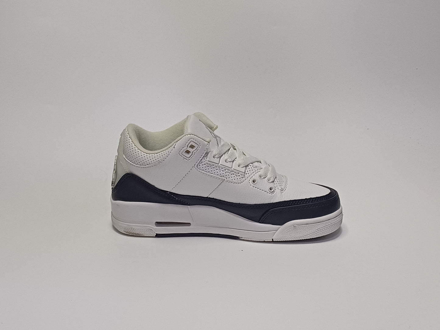 Jordan Retro 3 Blanca Negra