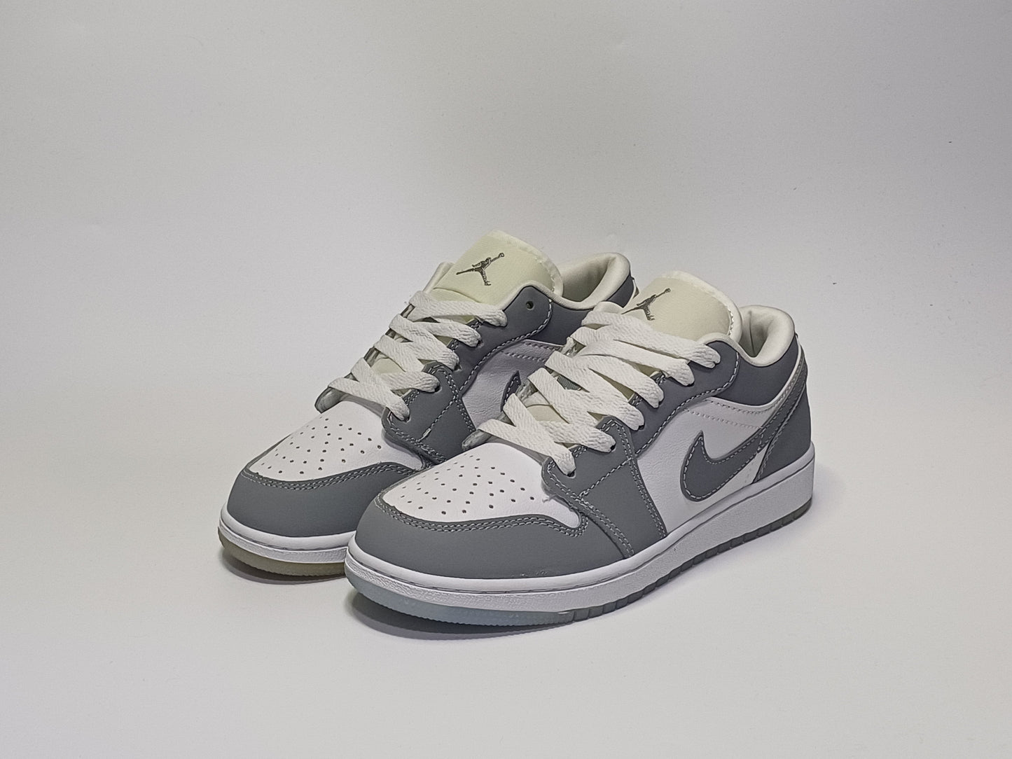 Jordan Retro 1 Zapatilla Gris Blanca