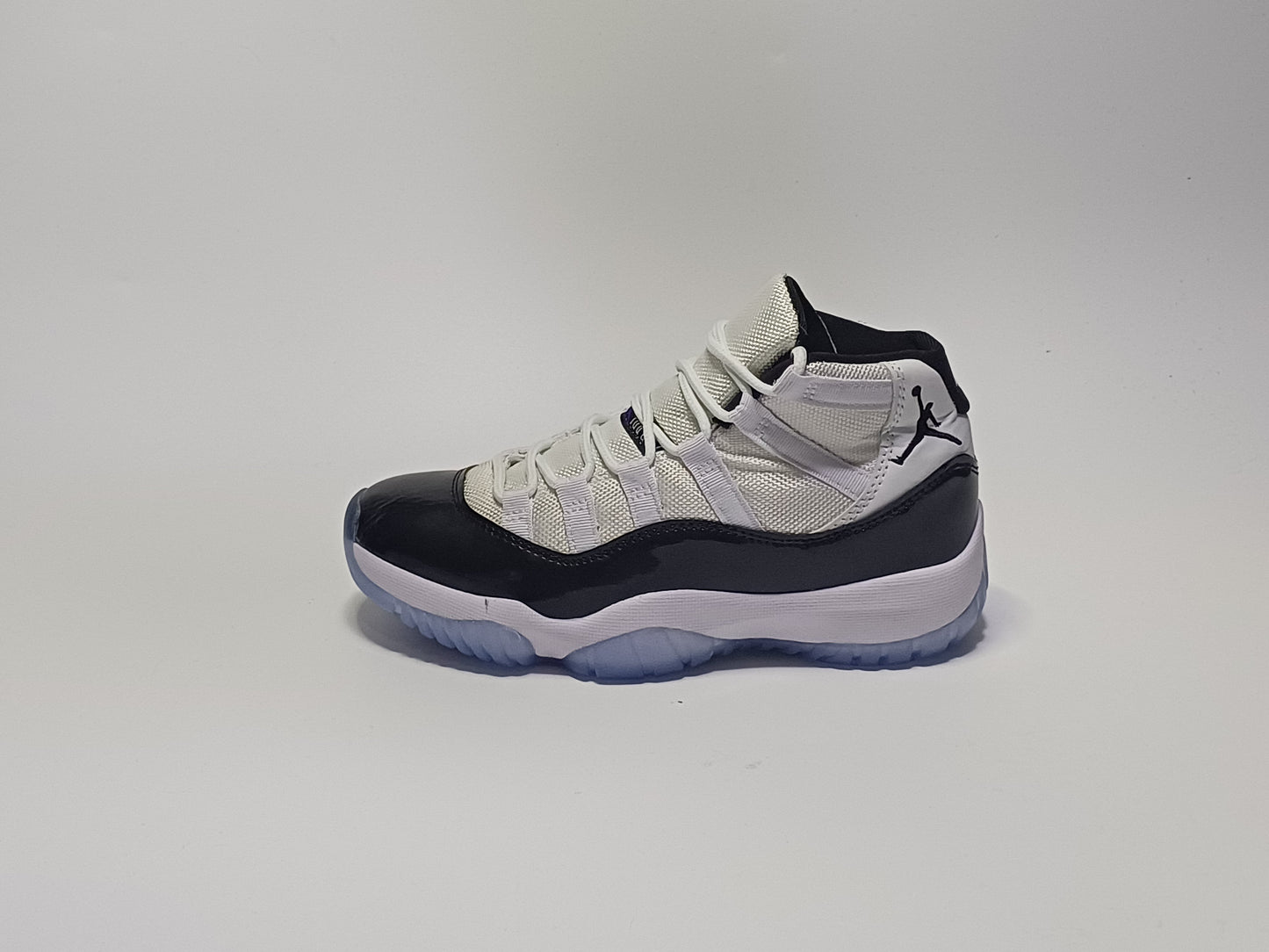 Jordan Retro 11 Bota Blanca Azul