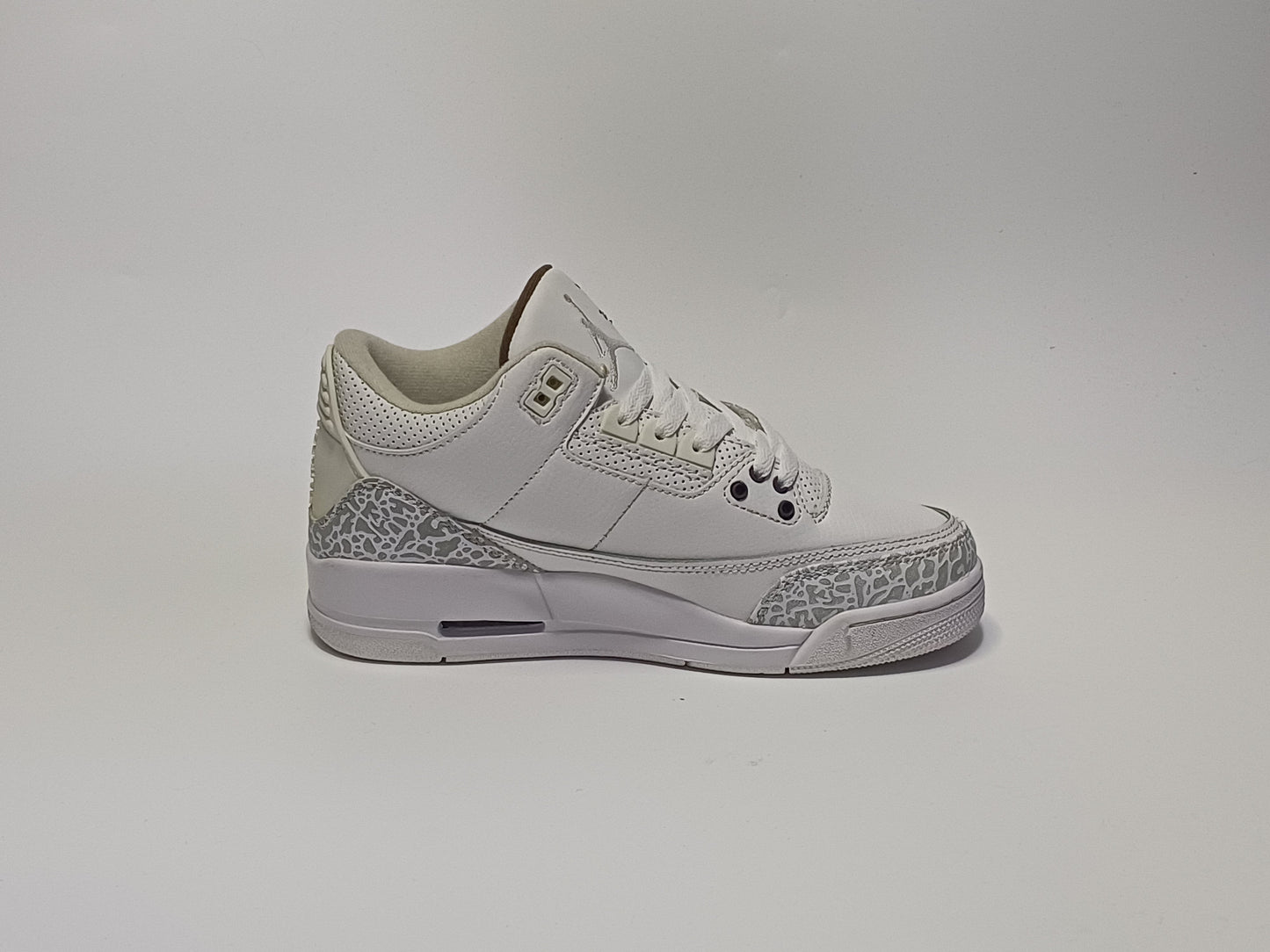 Jordan Retro 3 Traviz Blanca Toda