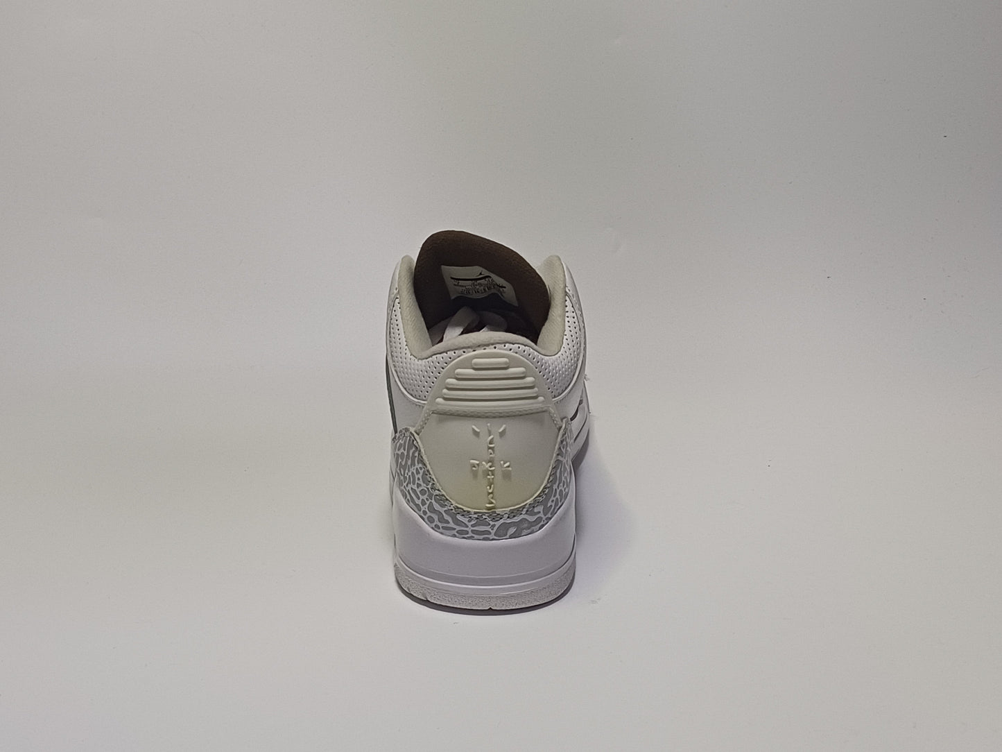 Jordan Retro 3 Traviz Blanca Toda