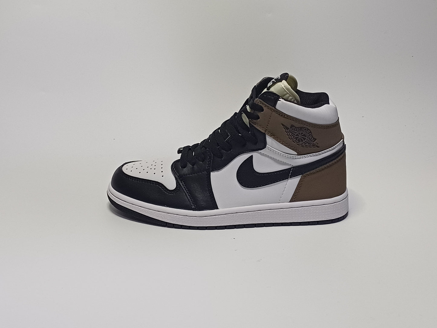 Jordan Retro 1 Bota Negra Blanca Beige