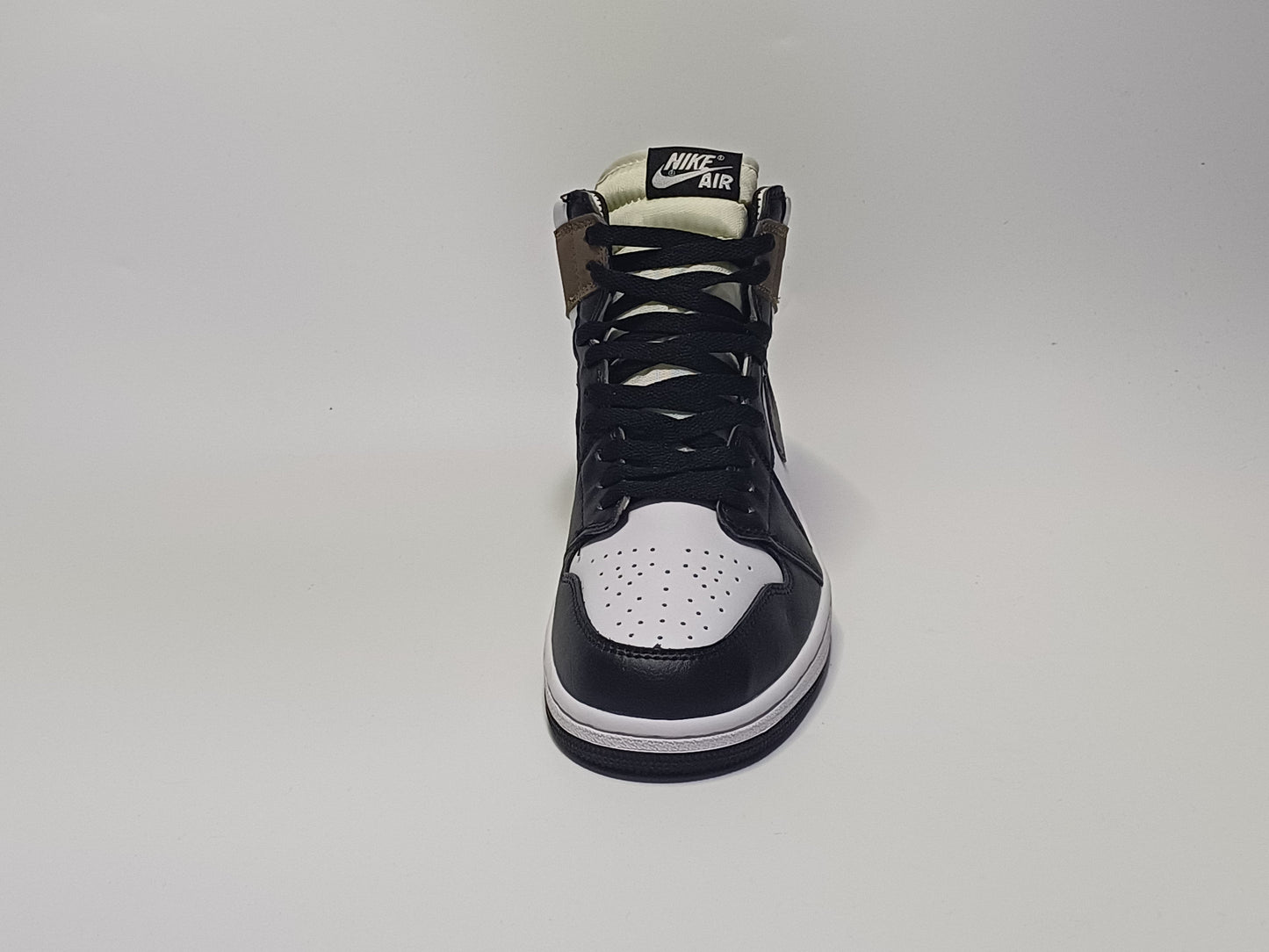 Jordan Retro 1 Bota Negra Blanca Beige