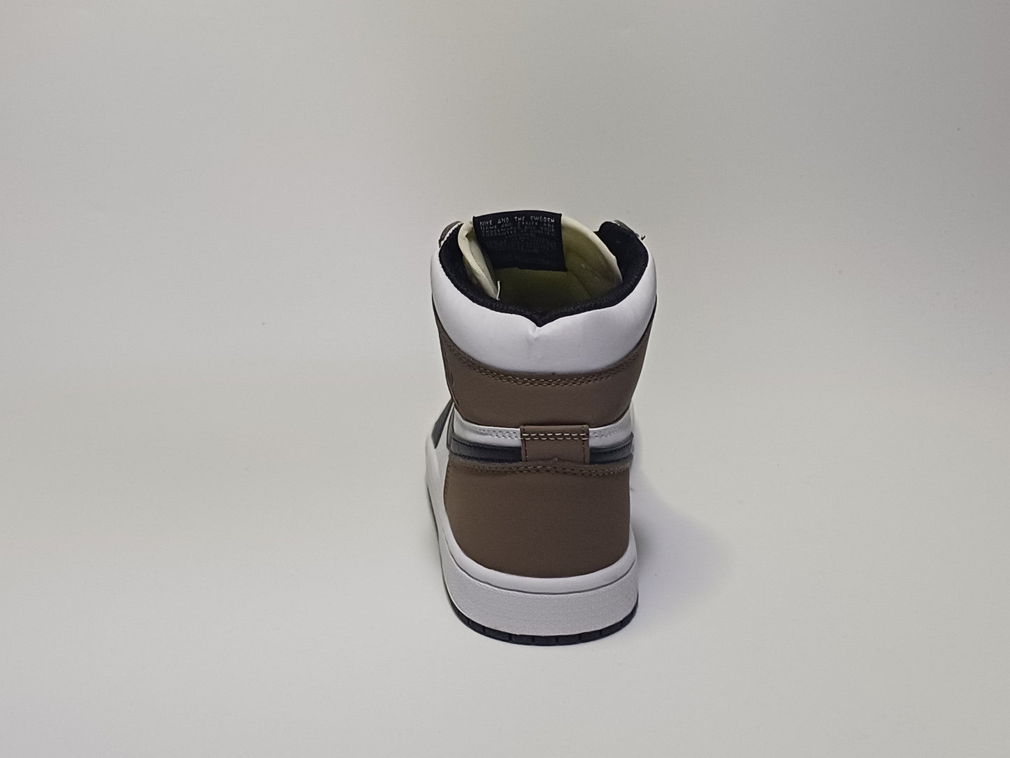 Jordan Retro 1 Bota Negra Blanca Beige