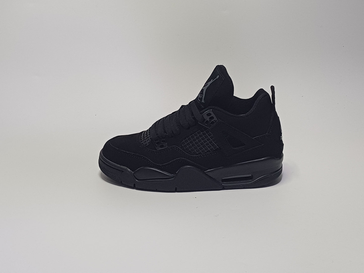 Jordan Retro 4 Negra Toda