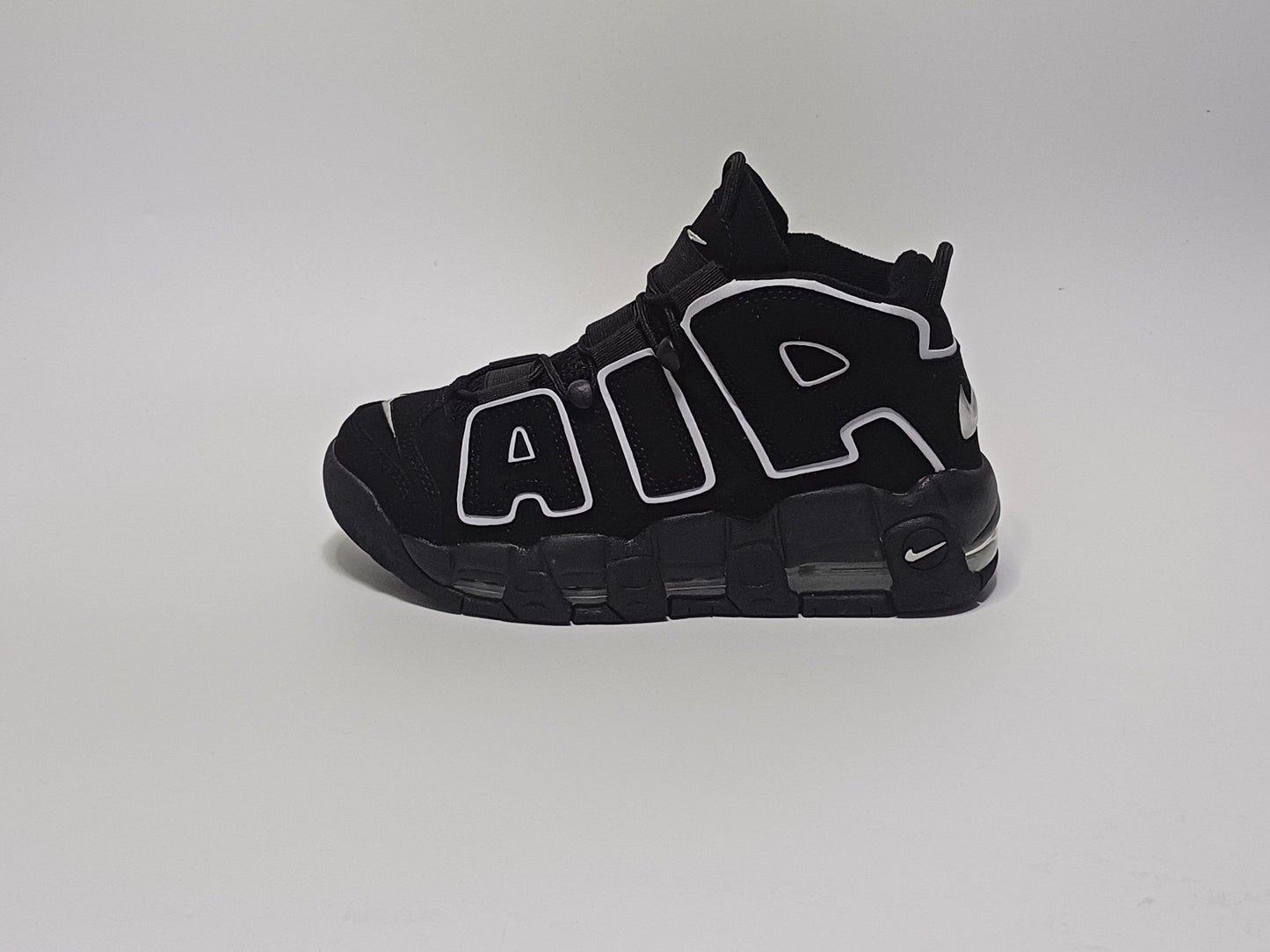 Nike Tempo Negra Blanca