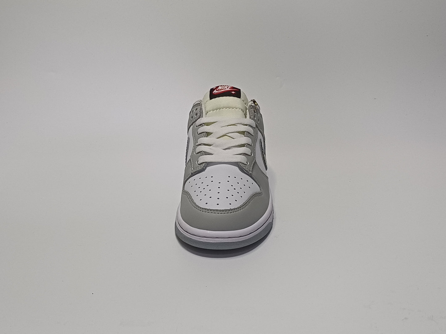 Nike SB Gris Blanco Chulo Negro