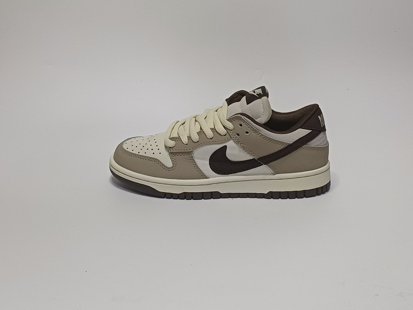 Nike SB Beige Chulo Café